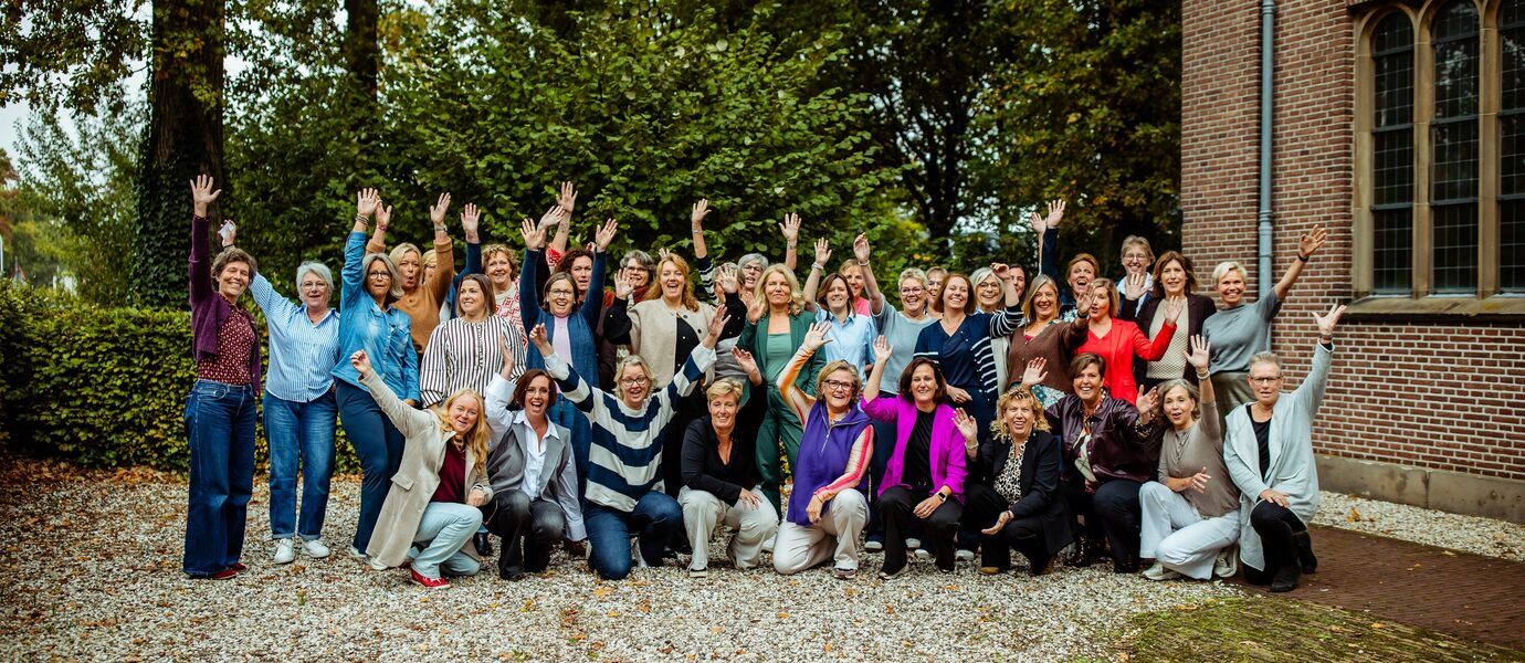 Fotoshoot 07-10-25 Juichende VVOC leden